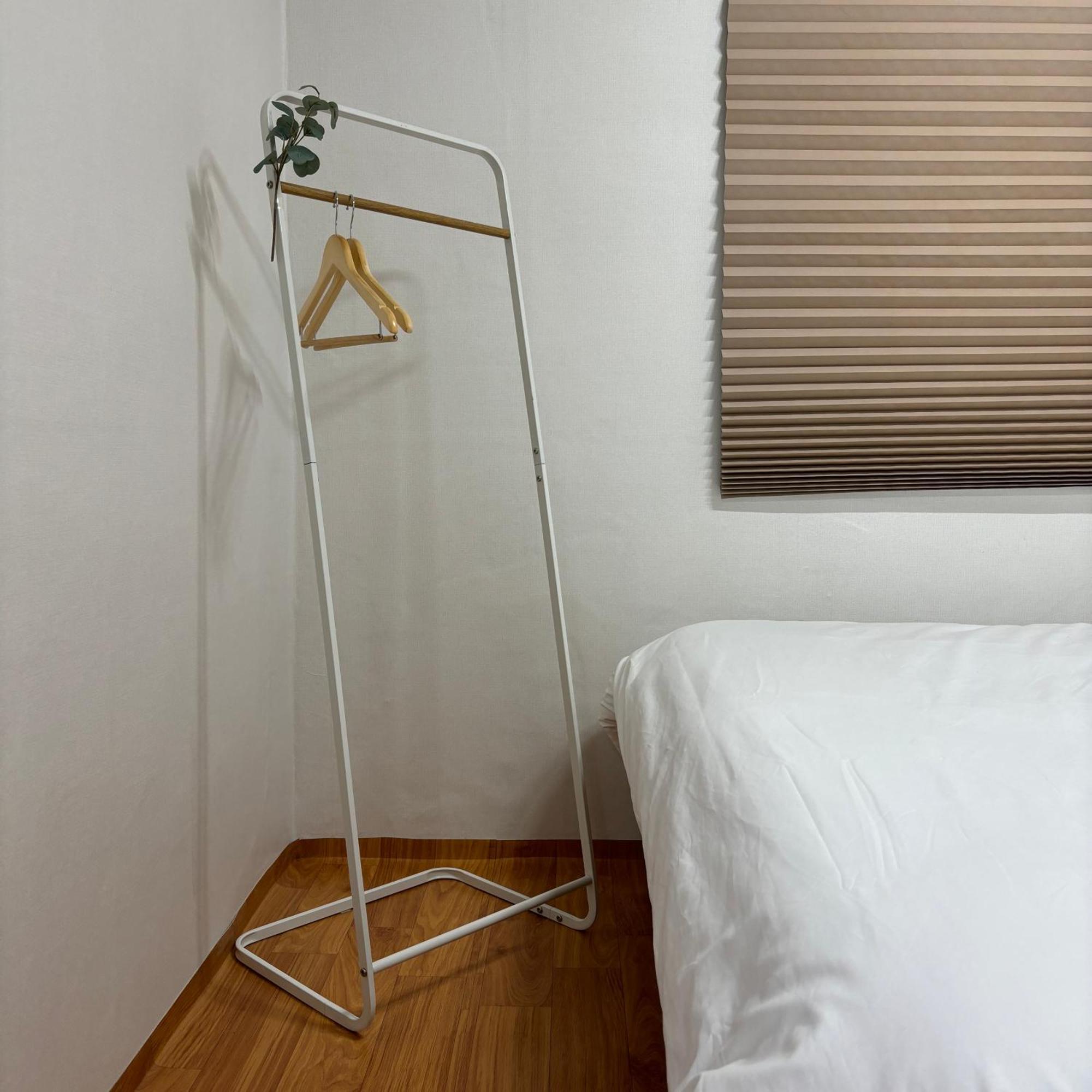 Lemonhill Apartment